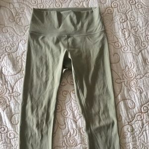 🌿 Mint Green Lululemon Leggings 🌿